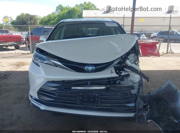 5TDESKFC5MS002892 2021 TOYOTA SIENNA White Instrument cluster view