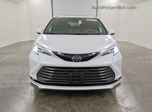 5TDESKFC6TS236604 2026 TOYOTA SIENNA Белый Вид спереди