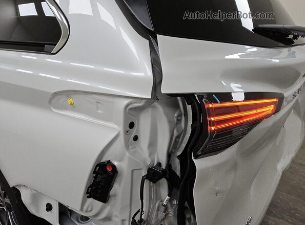 5TDESKFC6TS236604 2026 TOYOTA SIENNA Белый 