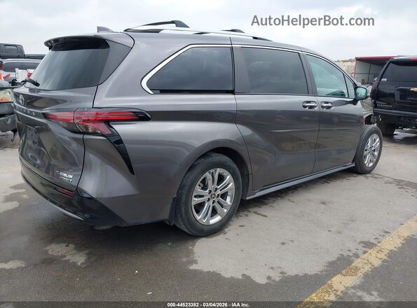 5TDESKFC8RS137548 2024 TOYOTA SIENNA Gray Tył prawy