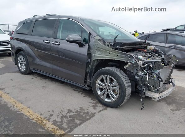 5TDESKFC8RS137548 2024 TOYOTA SIENNA Gray Przód prawy