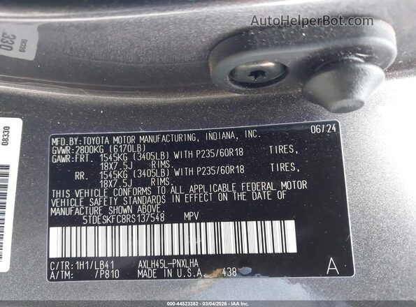 5TDESKFC8RS137548 2024 TOYOTA SIENNA Gray Widok komory silnika