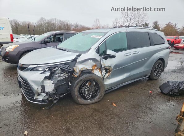 5TDESKFC8SS211105 2025 TOYOTA SIENNA Silver Przód lewy