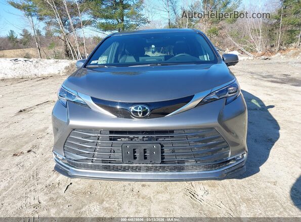 5TDESKFC8TS234305 2026 TOYOTA SIENNA Серый Вид задней части салона