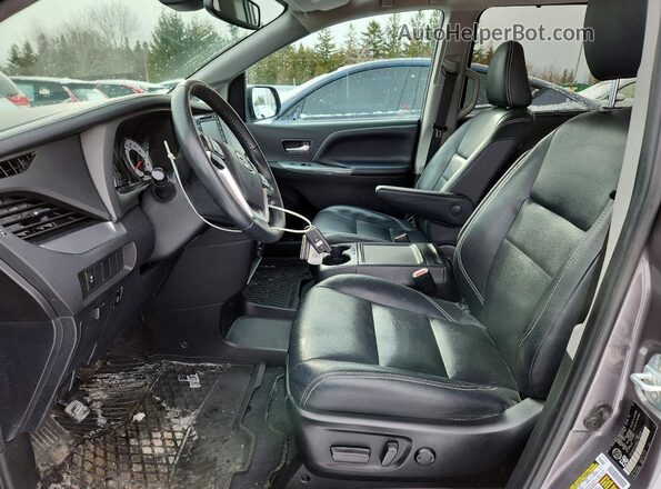 5TDEZ3DC5LS235822 2020 TOYOTA SIENNA Gray წინა სალონის ხედი
