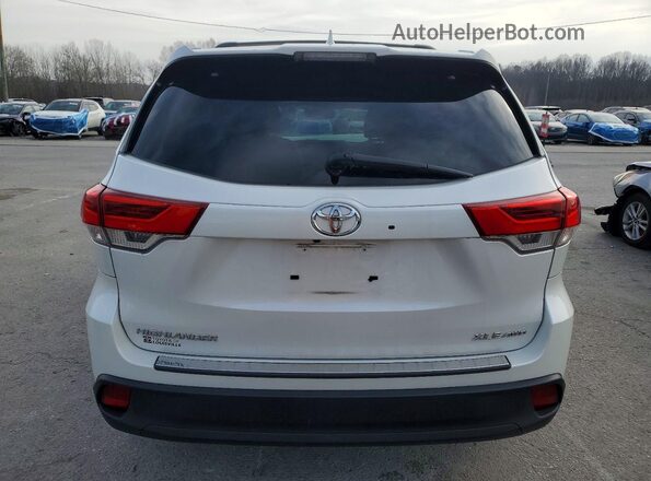 5TDJZRFH2KS587734 2019 TOYOTA HIGHLANDER White Вид ззаду
