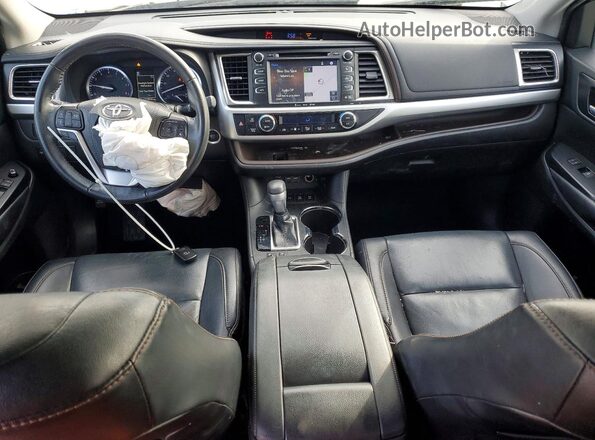 5TDJZRFH2KS587734 2019 TOYOTA HIGHLANDER White Вид панелі приладів
