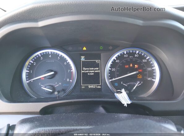 5TDJZRFH2KS975336 2019 TOYOTA HIGHLANDER White უკანა სავარძლების ხედი