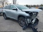 2019 Toyota Highlander Xle Silver vin: 5TDJZRFH4KS590151