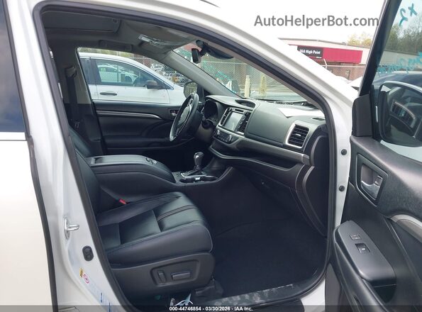 5TDJZRFH8JS541727 2018 TOYOTA HIGHLANDER Белый Вид салона спереди