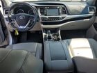 2018 Toyota Highlander Silver vin: 5TDJZRFH9JS846752