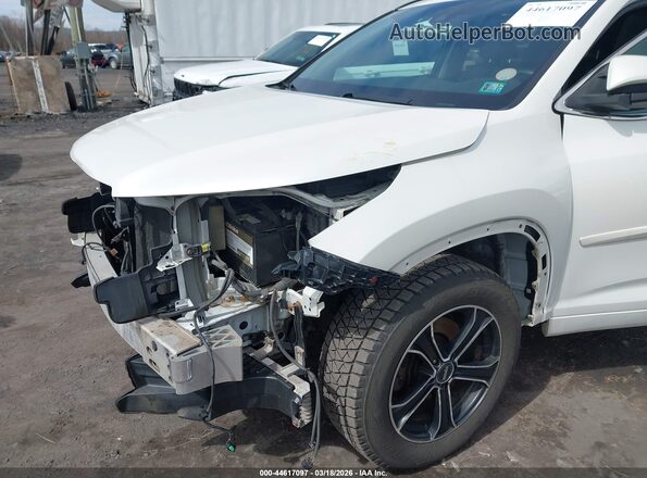 5TDJZRFHXHS409546 2017 TOYOTA HIGHLANDER White უკანა სალონის ხედი