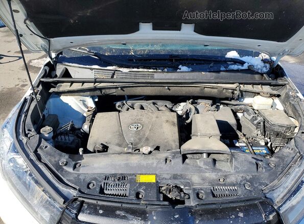 5TDJZRFHXJS547593 2018 TOYOTA HIGHLANDER White Vista del compartimento del motor