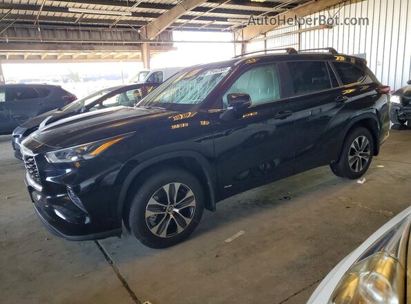 5TDKBRCH2TS694409 2026 TOYOTA HIGHLANDER HYBRID Черный Передняя левая четверть