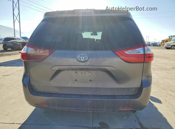 5TDKZ3DC5JS924498 2018 TOYOTA SIENNA Gray Rear view