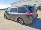 2018 Toyota Sienna Gray vin: 5TDKZ3DC5JS924498
