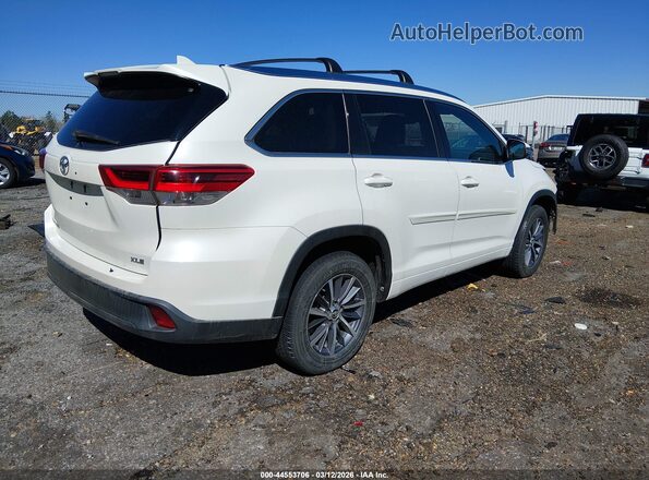 5TDKZRFH0JS540902 2018 TOYOTA LE White Trasero derecho