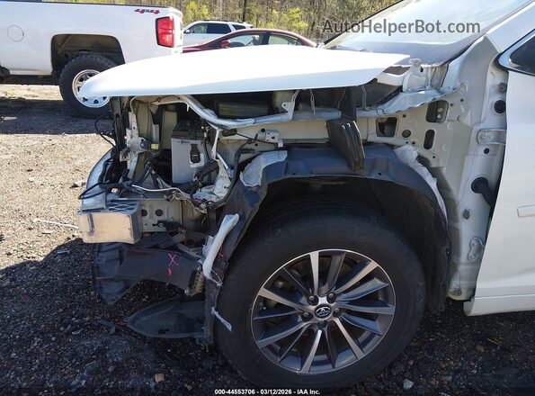 5TDKZRFH0JS540902 2018 TOYOTA LE White 