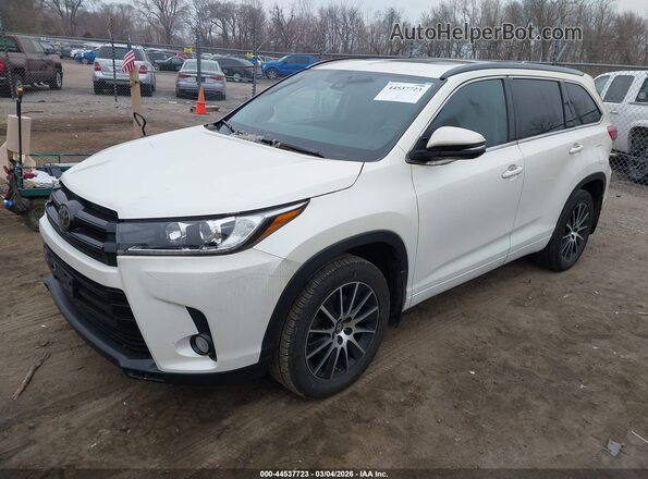 5TDKZRFH2HS512478 2017 TOYOTA HIGHLANDER Белый Передняя левая четверть