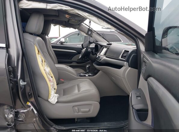 5TDKZRFH4HS198770 2017 TOYOTA LE Серый Вид салона спереди