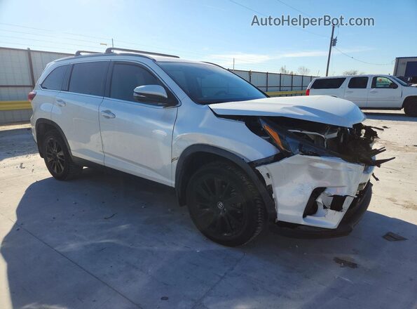 5TDKZRFH7KS353514 2019 TOYOTA HIGHLANDER Белый Передняя правая четверть