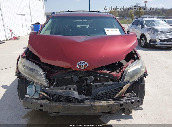 5TDXK3DC3GS744181 2016 TOYOTA SIENNA Red Widok wnętrza z tyłu