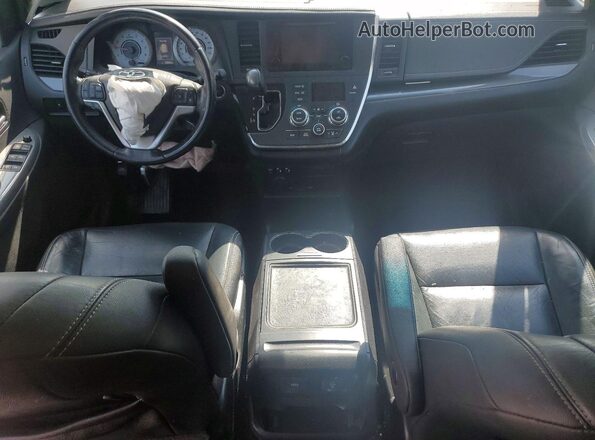 5TDXK3DC4GS697856 2016 TOYOTA SIENNA Черный Вид панели приборов