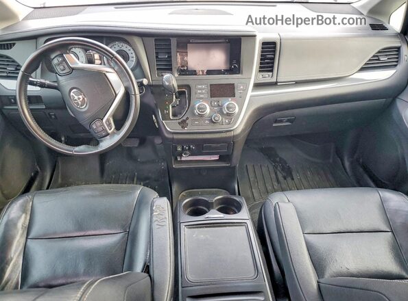 5TDXK3DC7GS719462 2016 TOYOTA SIENNA Серый Вид панели приборов