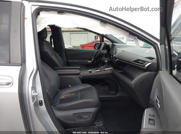 5TDXRKEC5MS005619 2021 TOYOTA SIENNA Серебряный Вид салона спереди