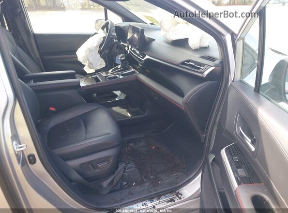 5TDXRKECXSS226422 2025 TOYOTA SIENNA Серебряный Вид салона спереди