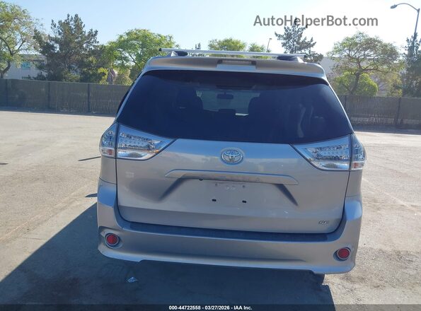 5TDXZ3DC5HS787756 2017 TOYOTA SIENNA Серый 