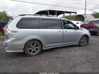 2018 Toyota Sienna Se 8 Passenger/se Premium 8 Passenger Silver vin: 5TDXZ3DC5JS916715