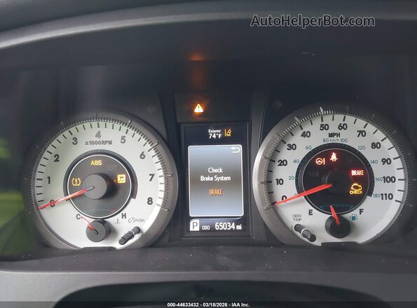5TDXZ3DC5JS916715 2018 TOYOTA SIENNA Silver Widok tylnych siedzeń