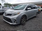 2018 Toyota Sienna Se 8 Passenger/se Premium 8 Passenger Silver vin: 5TDXZ3DC5JS916715