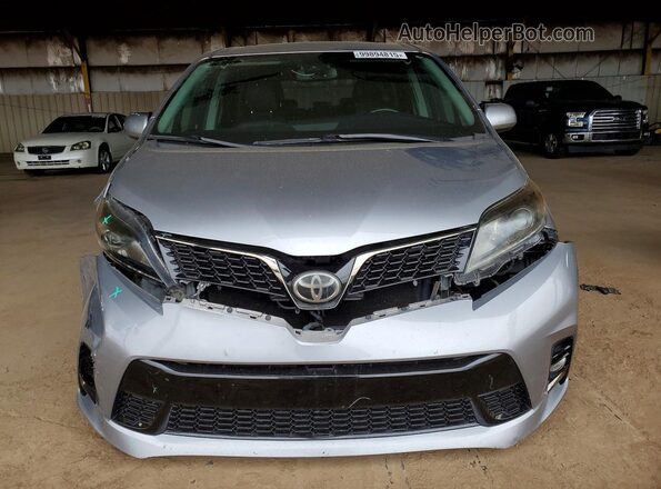 5TDXZ3DC9JS957722 2018 TOYOTA SIENNA Серый Вид спереди