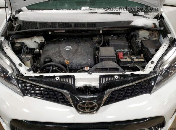 5TDXZ3DCXLS025046 2020 TOYOTA SIENNA White Engine compartment view
