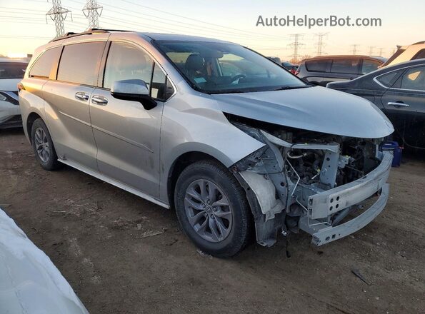5TDYRKEC2NS085645 2022 TOYOTA SIENNA Silver Delantero derecho