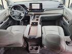 2022 Toyota Sienna Silver vin: 5TDYRKEC3NS094192