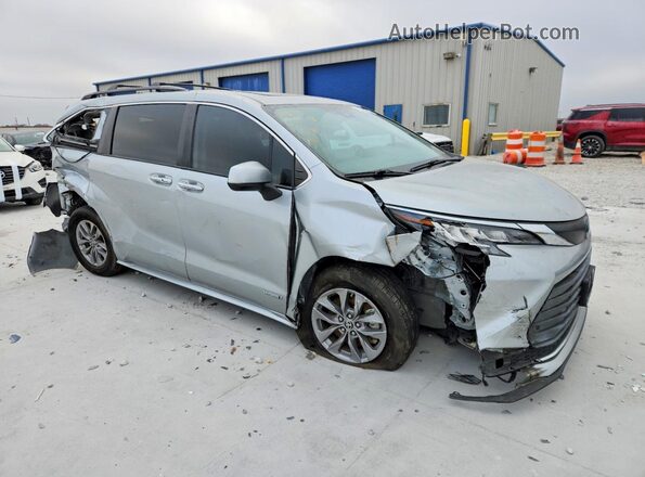 5TDYRKECXMS034781 2021 TOYOTA SIENNA Silver Front right
