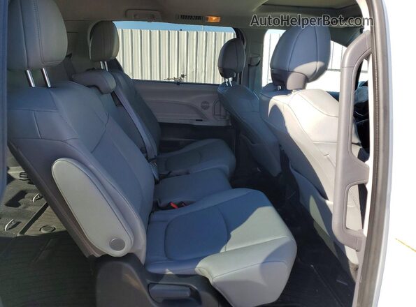 5TDYRKECXPS174480 2023 TOYOTA SIENNA Белый Вид задней части салона