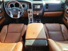 2016 Toyota Sequoia Platinum Белый vin: 5TDYY5G14GS064332