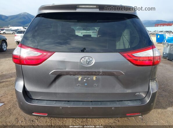 5TDYZ3DC3HS893076 2017 TOYOTA LE Серый 