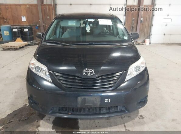 5TDZK3DC1GS759318 2016 TOYOTA SIENNA Черный Вид щитка приборов