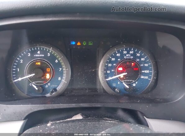 5TDZZ3DC7JS913260 2018 TOYOTA SIENNA Серебряный Вид задних сидений
