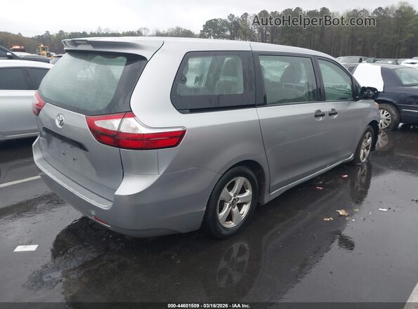 5TDZZ3DC7JS913260 2018 TOYOTA SIENNA Серебряный Задняя правая четверть