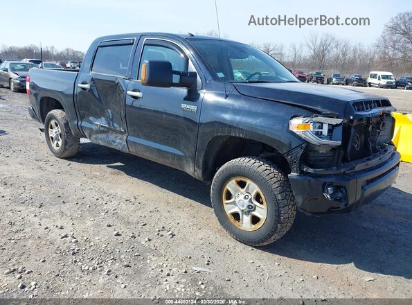 5TFAY5F10JX719686 2018 TOYOTA TUNDRA Черный Передняя правая четверть