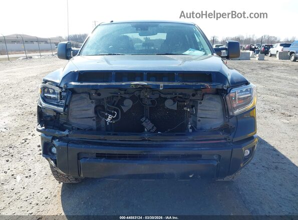 5TFAY5F10JX719686 2018 TOYOTA TUNDRA Черный Вид щитка приборов