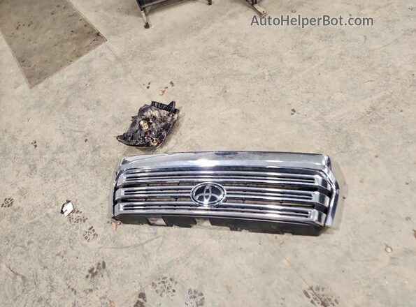 5TFAY5F12MX002548 2021 TOYOTA TUNDRA Черный Вид подкапотного пространства