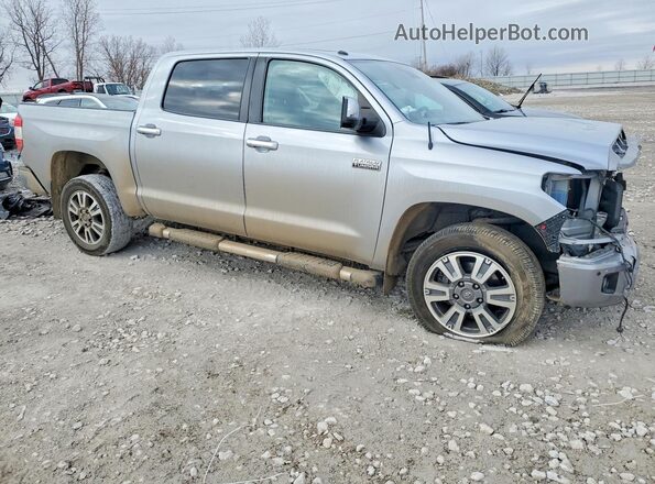 5TFAY5F15KX839565 2019 TOYOTA TUNDRA Серебряный Передняя правая четверть