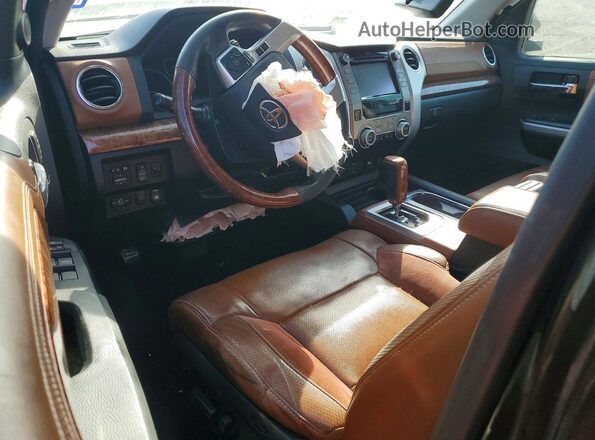 5TFAY5F19KX791584 2019 TOYOTA TUNDRA Brown Dashboard view